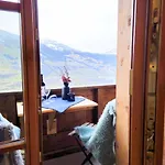 Alberts Huamat By Interhome Appartamento Urgen