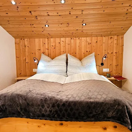 Alberts Huamat By Interhome * Urgen