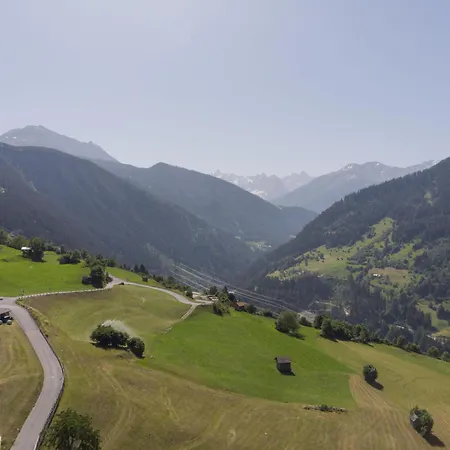 Alberts Huamat By Interhome Urgen